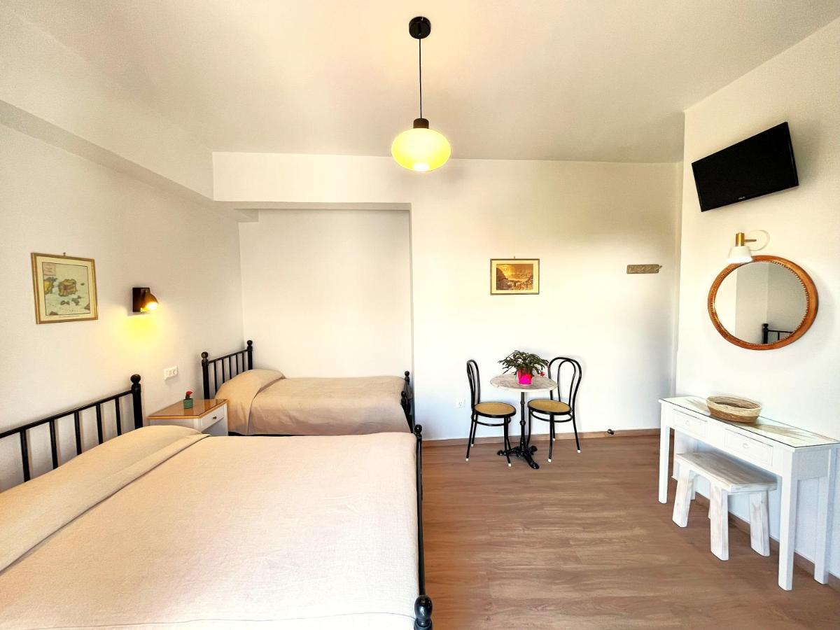 Pefkakia Park Hotel แอร์มูโปลี ภายนอก รูปภาพ