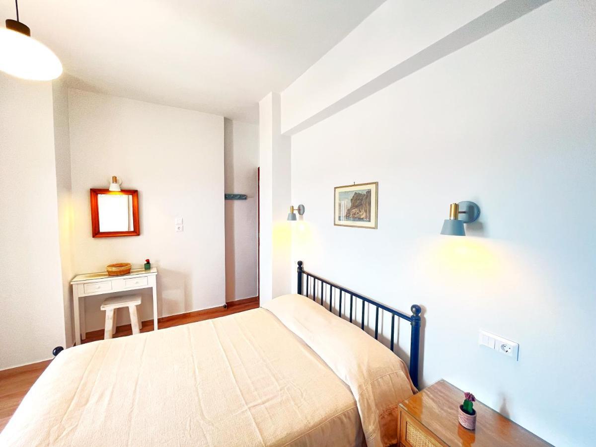 Pefkakia Park Hotel แอร์มูโปลี ภายนอก รูปภาพ