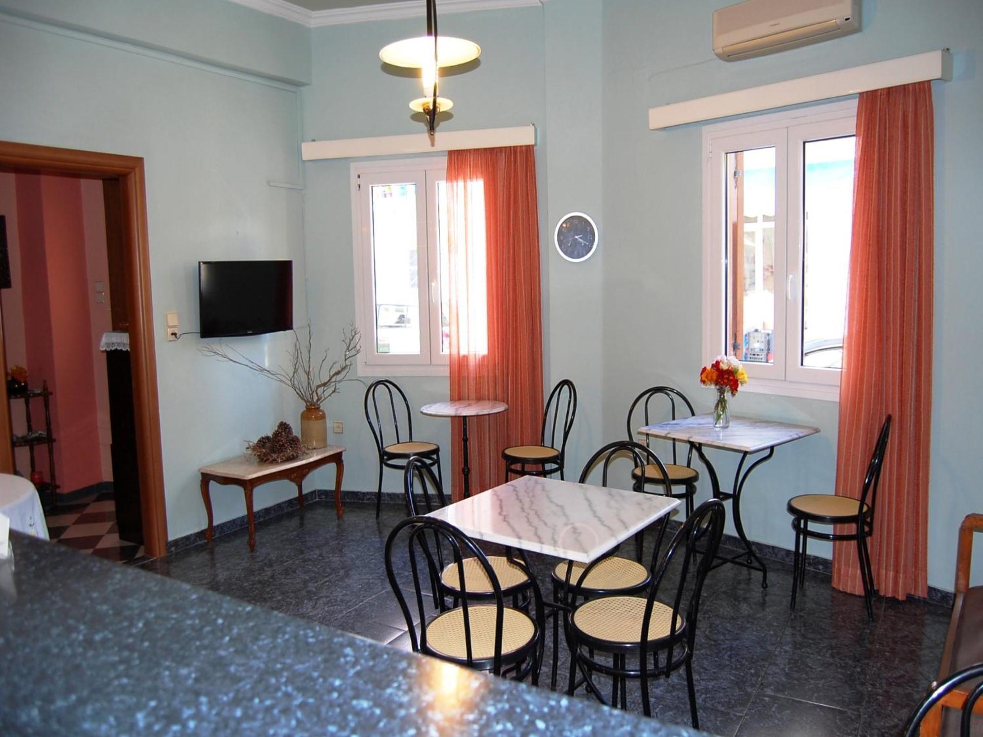 Pefkakia Park Hotel แอร์มูโปลี ภายนอก รูปภาพ